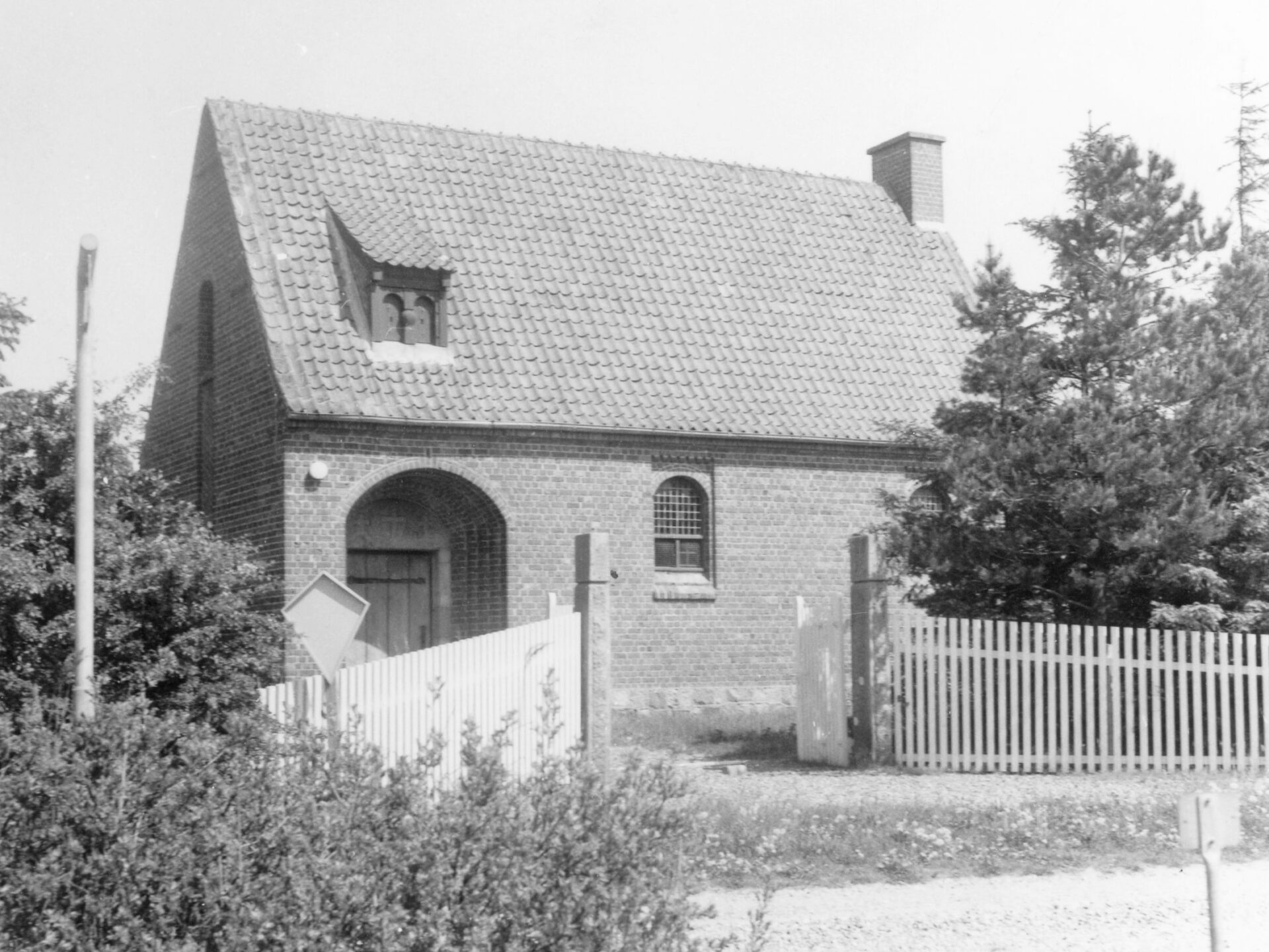 Rødhus Kirkevej
